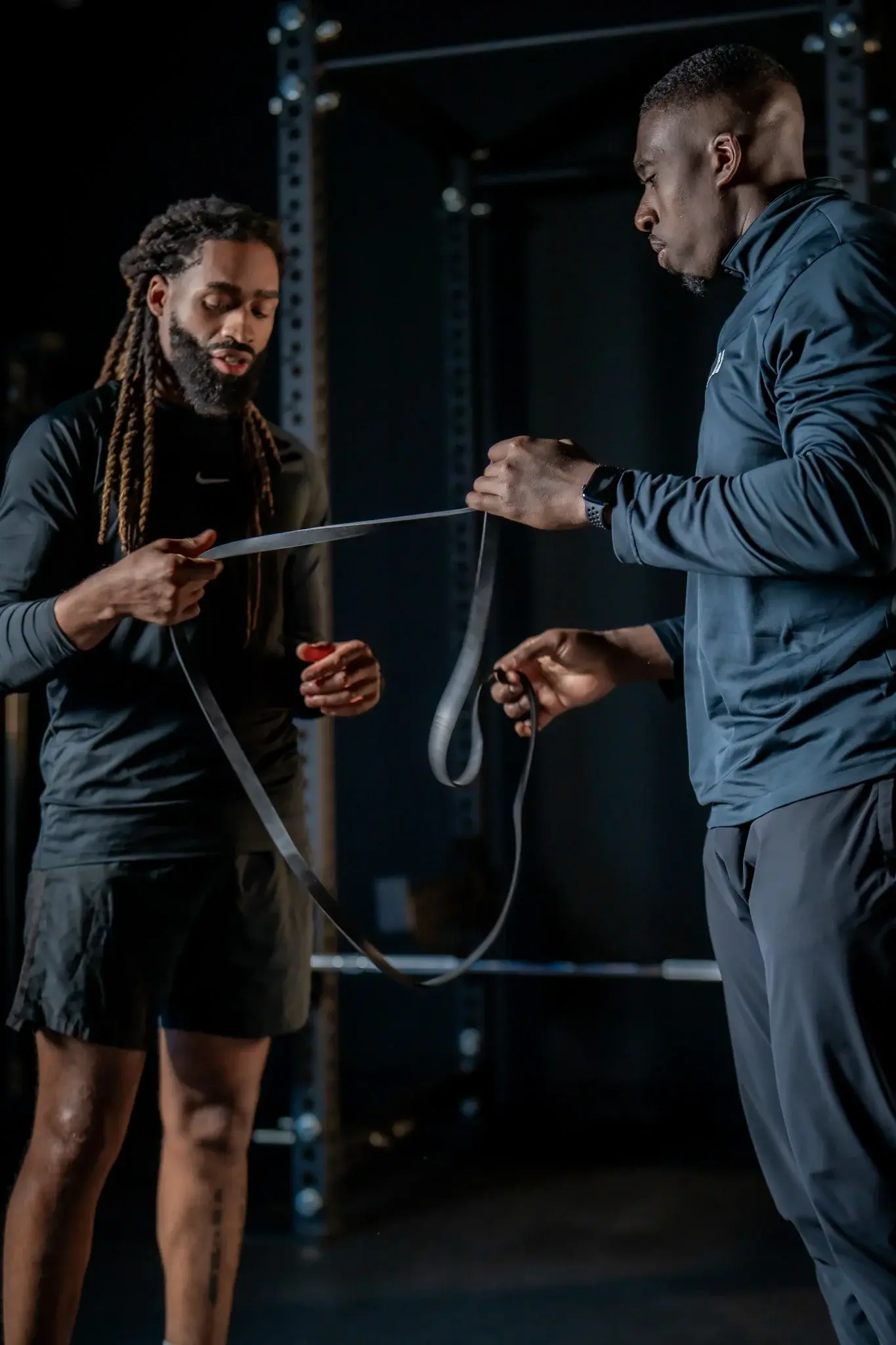 Mobility band instruction and coaching at PROS Fort Lauderdale