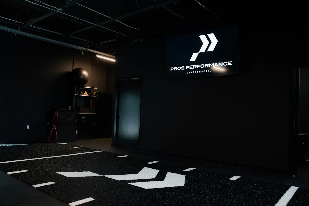 PROS clinic interior with turf training floor in Fort Lauderdale